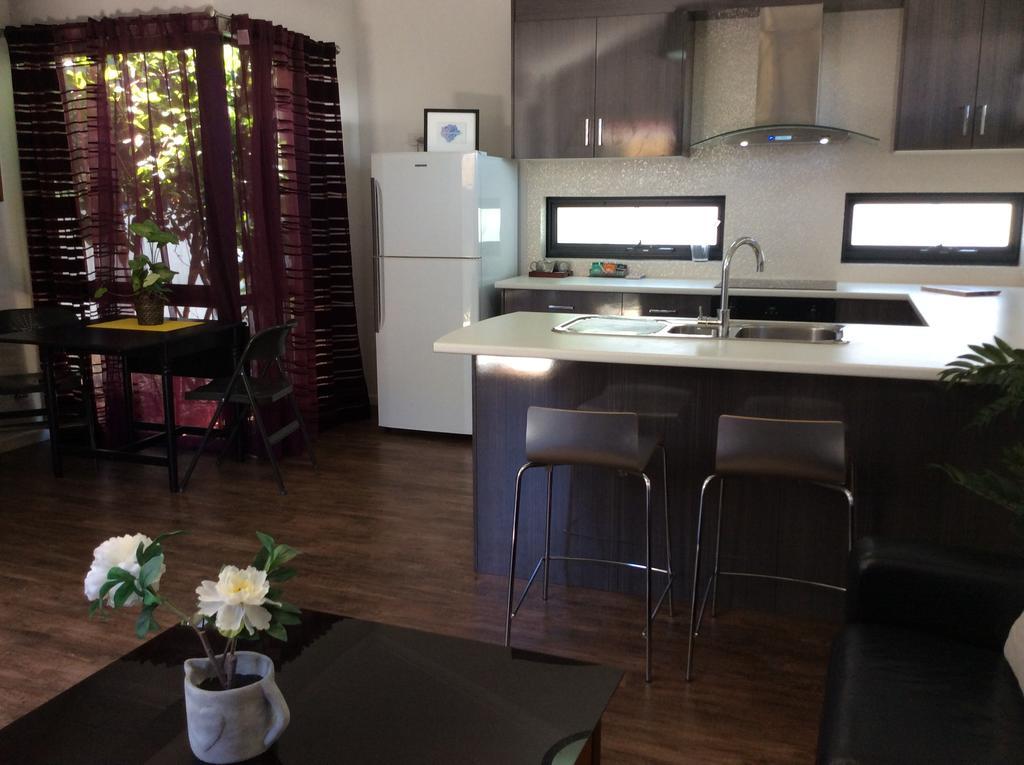 Como Retreat - Two Bedroom Villa Perth Eksteriør bilde